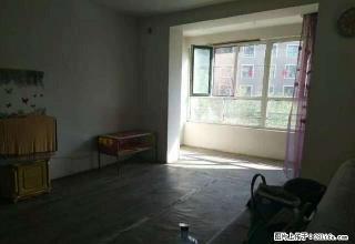 苹果一期3室2厅3楼简单装修带家具出租 - 伊犁28生活网 yili.28life.com