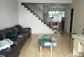 上海城世博苑4+5精装复式楼带家具家电出租 - 伊犁28生活网 yili.28life.com